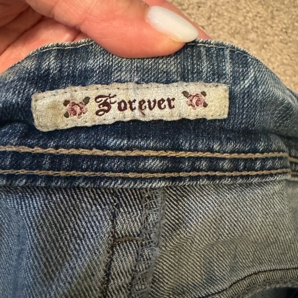 Forever 21 low rise distressed straight leg jeans size 3 - Picture 8 of 10